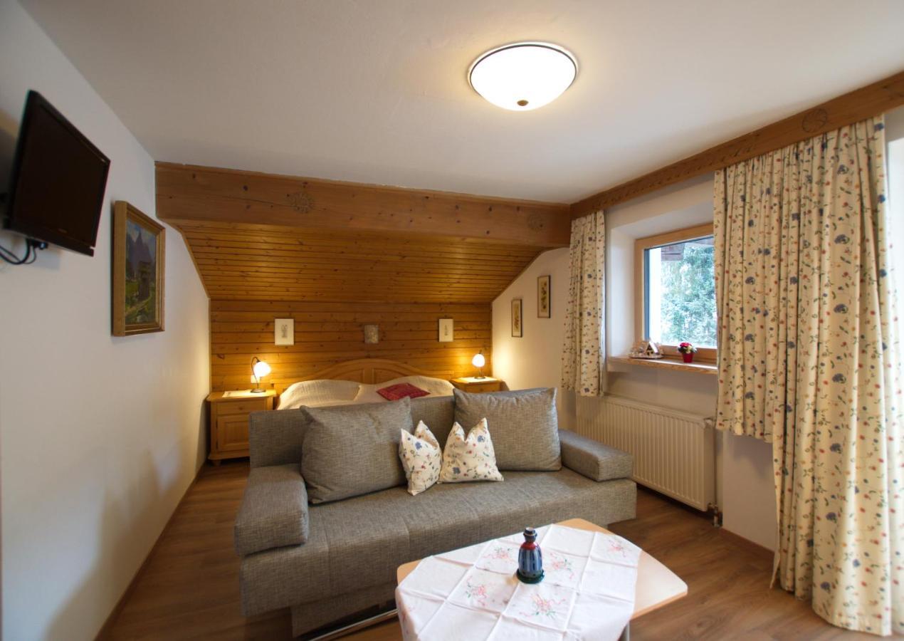 Fruehstueckspension & Appartements Eugenie Kitzbühel Zewnętrze zdjęcie