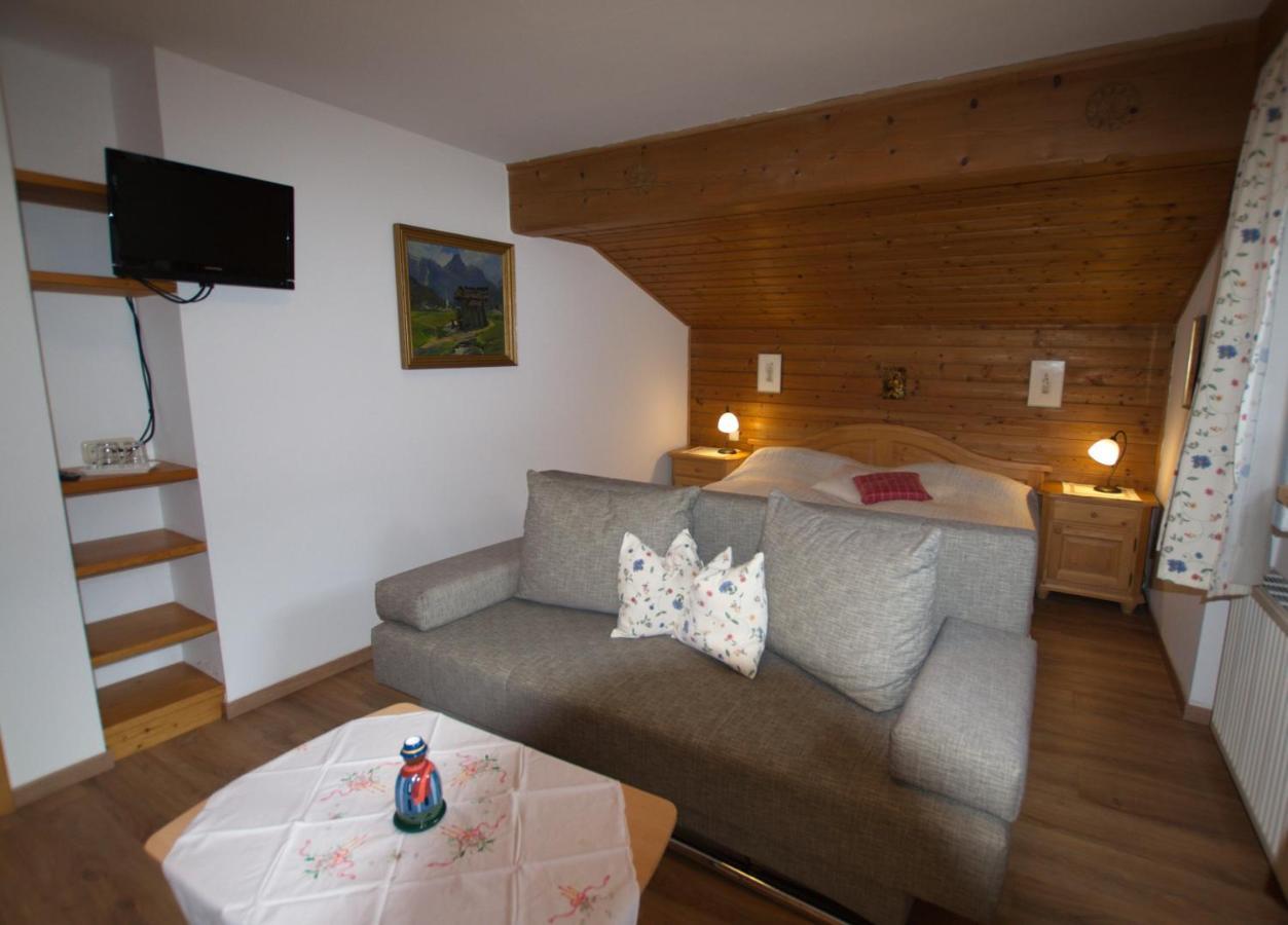 Fruehstueckspension & Appartements Eugenie Kitzbühel Zewnętrze zdjęcie